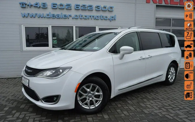 Chrysler Pacifica cena 125000 przebieg: 119000, rok produkcji 2020 z Hrubieszów